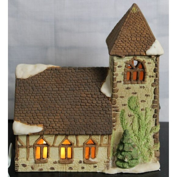 "Shops of Dickens' Village Church Building" Dept. 56 - Porcelain Hand Painted - Picture 6 of 7
